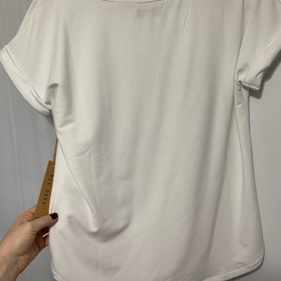 NWT. Rae Dunn Astrology T-shirt. - Picture 4 of 8